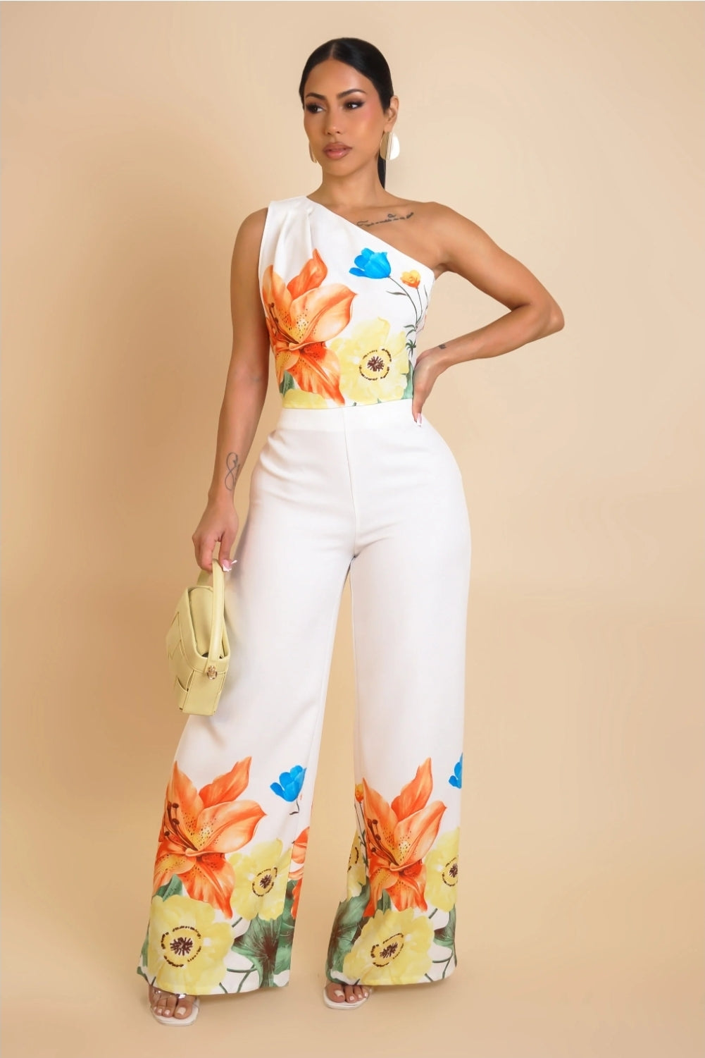 Claudia set